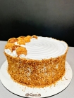 Bolo de abacaxi com coco queimado