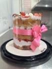 Bolo Morango com Suspiro e Chantilly 